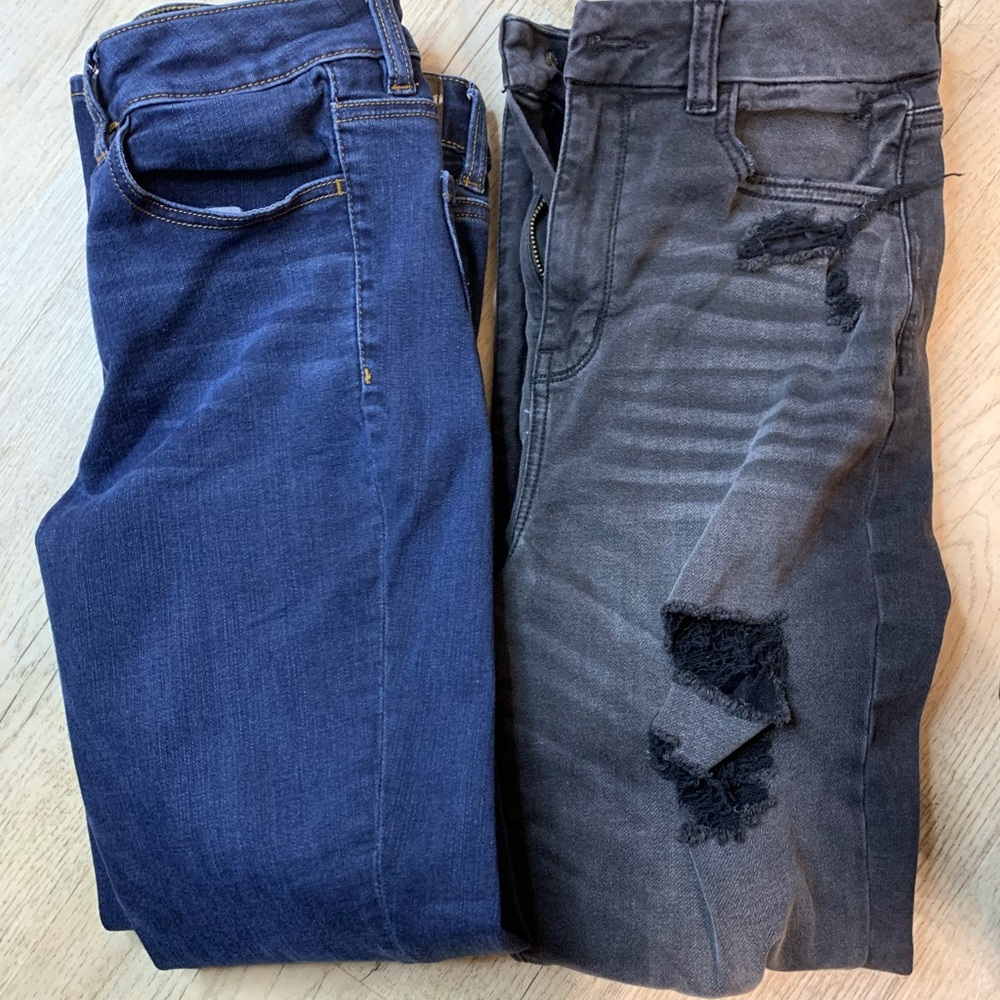 Stylish Women's Blue and Black Jeans